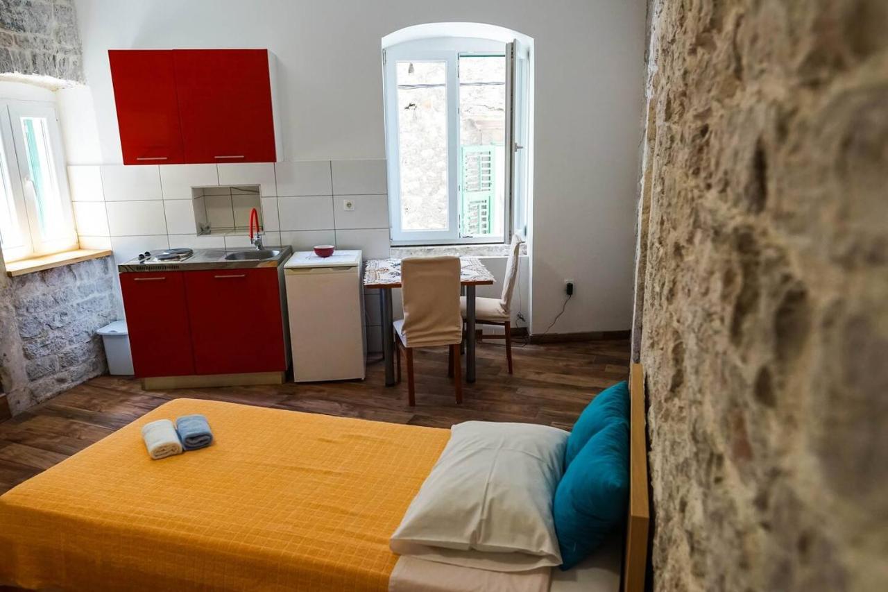 Studio Apartment In The Old City Of Šibenik Exterior foto